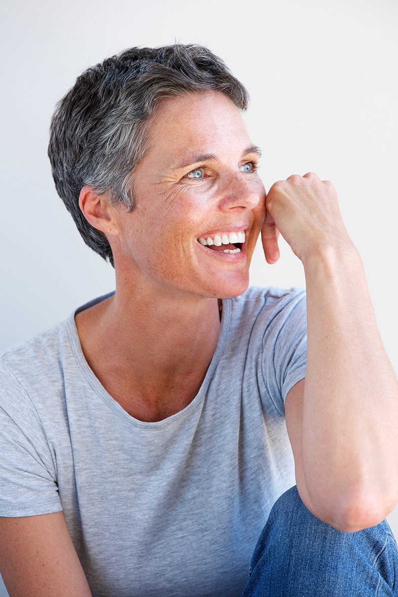 Close up relaxed older woman smiling women2 hrt